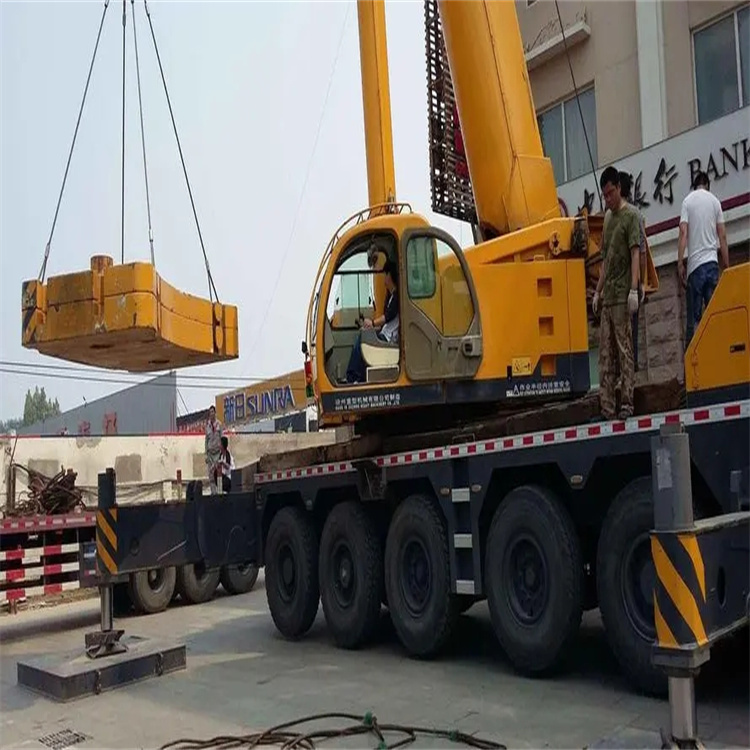 仁寿当地吊车出租|机器吊装|75吨|工厂搬迁服务