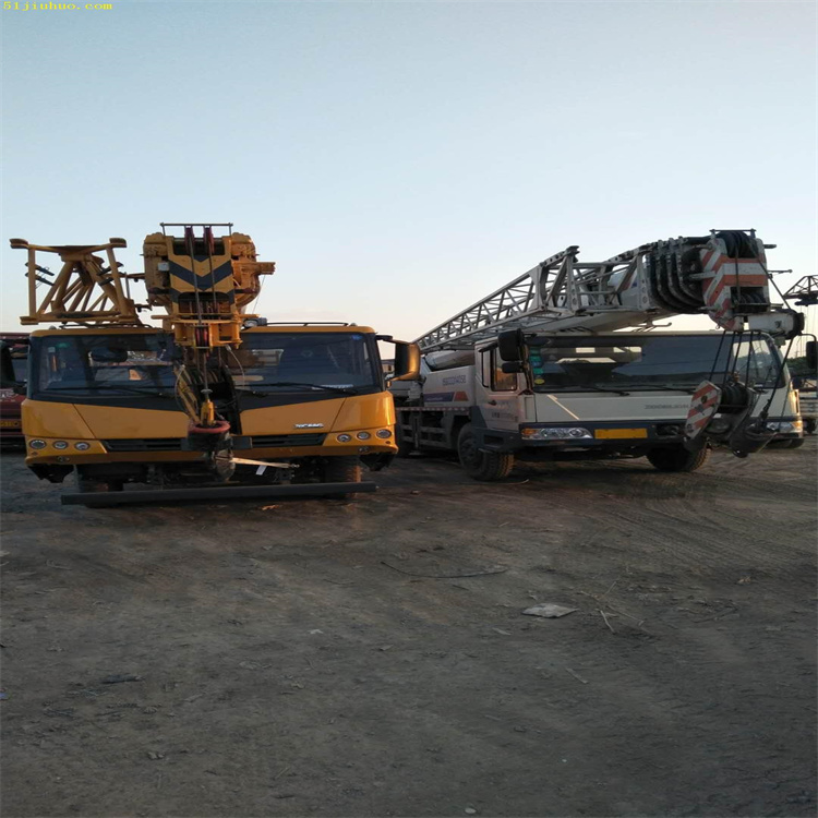 仁寿吊车吊挖机正确办法